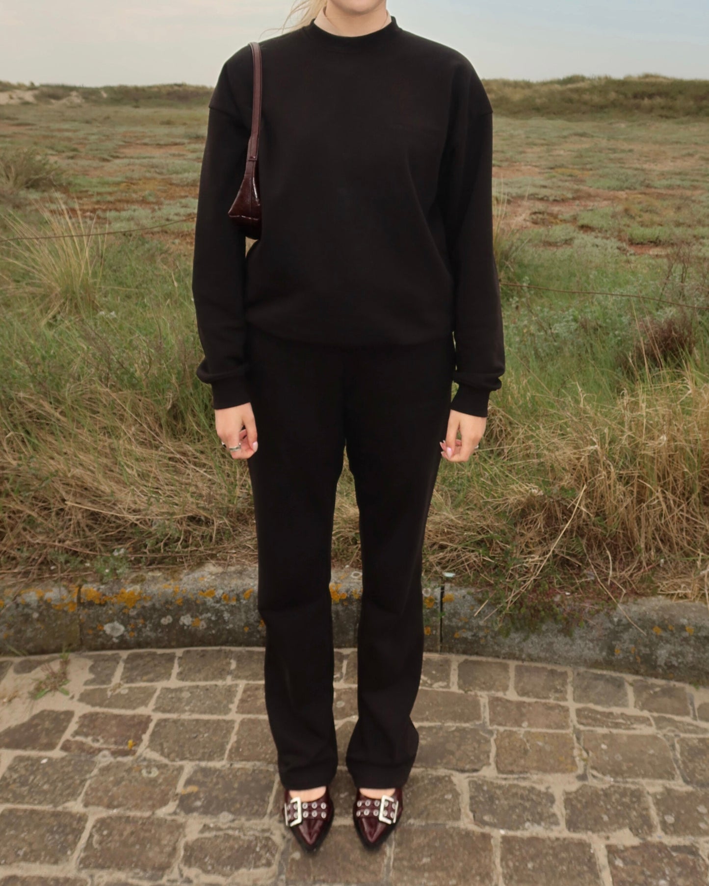 STRAIGHT RELAXED SWEATPANTS PITCH BLACK