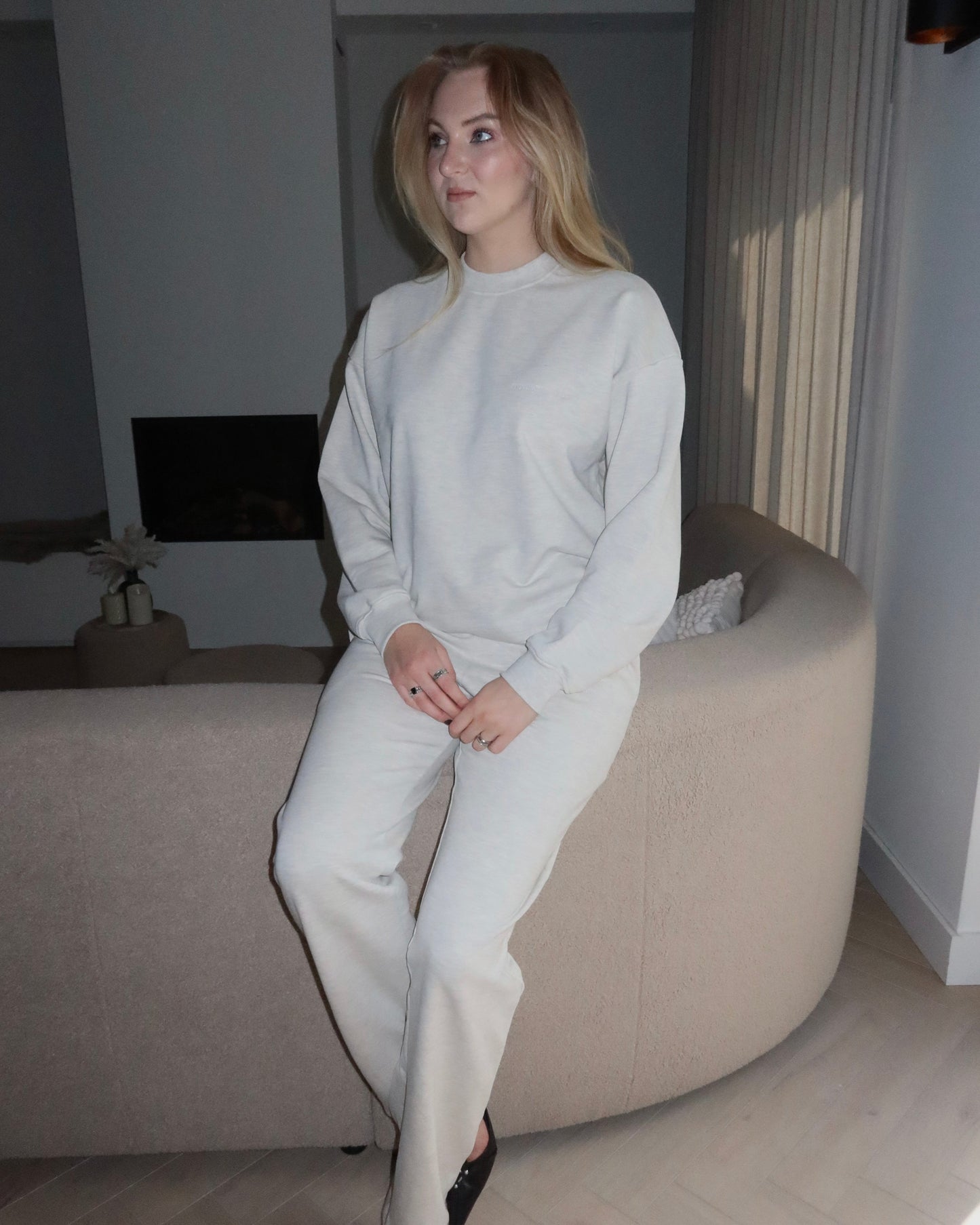 OVERSIZED BOXY SWEATSHIRT CLOUD GREY